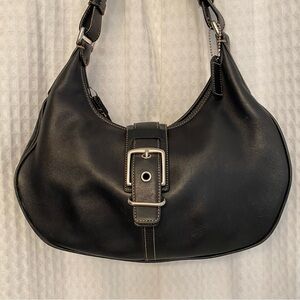Elegant Coach Black Leather Hobo Bag